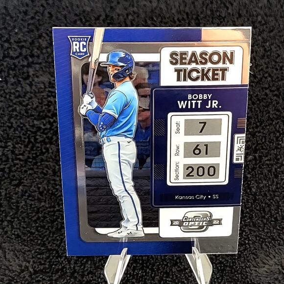 Bobby Witt Jr. (RC) 2022 Optic #19 Kansas City Royals - Picture 1 of 2